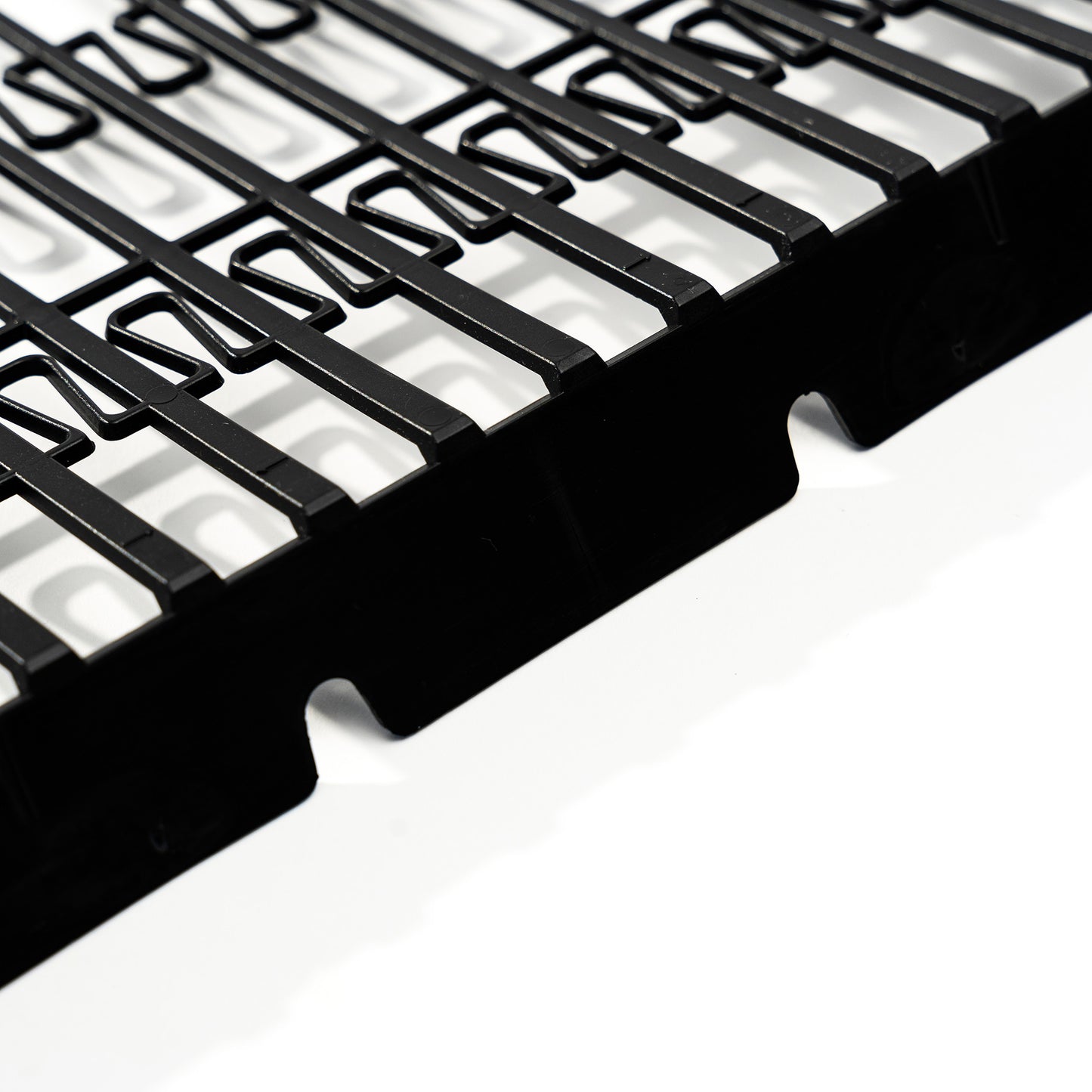 Close up shot of BirdBlocker 200mm