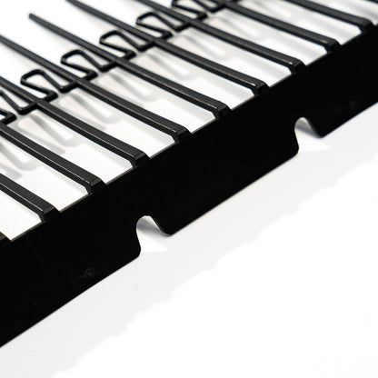 Close up of BirdBlocker 125mm edge